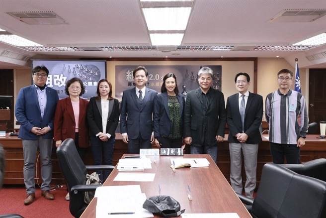 民眾党团今天举办组改2.0公听会。（民眾党团提供／杨亚璇台北传真）