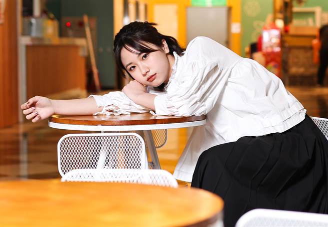 程希缇第一次演电影就担纲主演，压力不小。（陈俊吉摄）