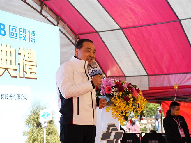 侯友宜今(18)日坦承双方确实有通过电话，表示两人都同意拒绝黑金復辟，侯也强调无论哪种提名方式，都要具有清新、改革的面向，以获得人民的期待。(黄敬文摄)