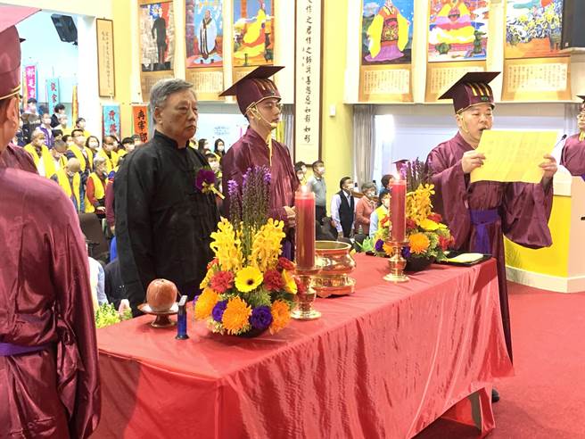 一年一度「中華民族海內外同胞聯合祭祖大典」盛會，18日在台中市清水區天帝教天極行宮道場舉行。（主辦單位提供）