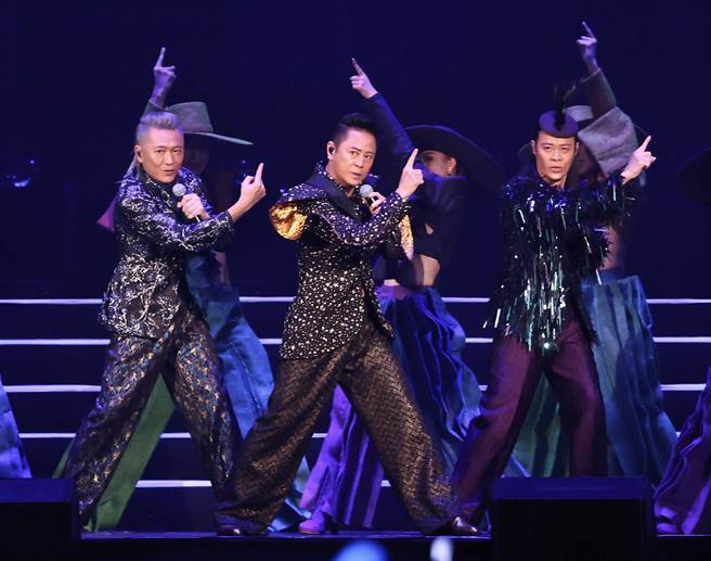 草蜢今晚再度攻蛋。（罗永铭摄）