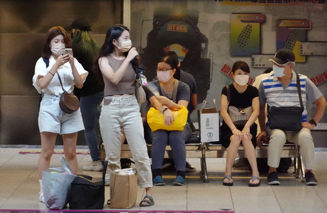 医师黄轩表示，若地球的温度上升导致冻土融化，可能会使冰冻万年的殭尸病毒復活。（图／示意图，记者季志翔摄影）