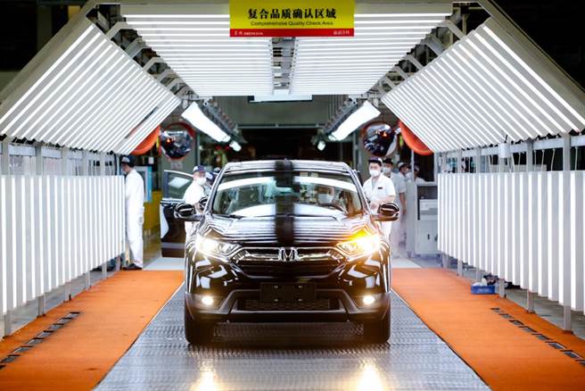 图为东风本田的总装车间。（图／中新社 ）