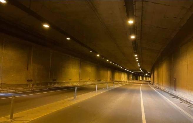 火炎山明隧道明天起将展开灯具汰换工程。（苗栗县政府提供／李京升苗栗传真）