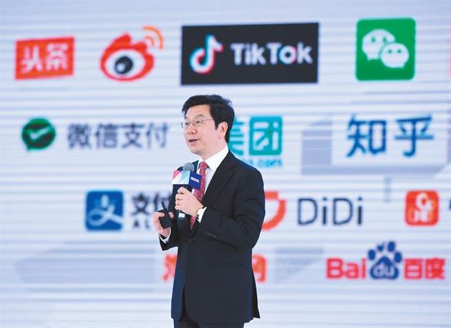 创新工场董事长兼首席执行官李开復在微信朋友圈表示，将筹办全球化AI新公司Project AI 2.0，目标「不仅仅要做中文版ChatGPT」。（中新社）
