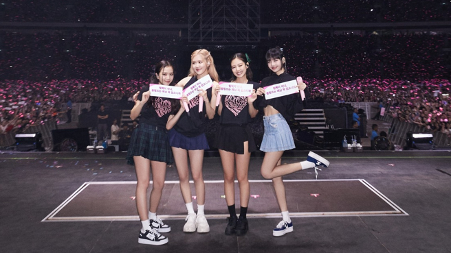 南韩女团BLACKPINK这两天在高雄开唱，吸引不少人朝圣。（图／翻摄自BLACKPINK脸书粉专）