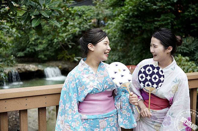 闺蜜出游花色浴衣情境 图片：日胜生加贺屋提供
