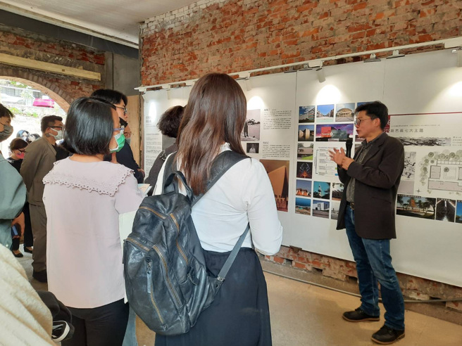 东海大学「打开路思义」展览，对东海师生校友、乃至于想认识路义教堂的普罗大眾，是难得可以一探路思义教堂多元面向的机会。(照片/东海大学提供)