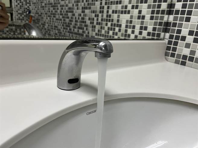 赶紧储水，恒春半岛28日起停水近1天，影响2500户。(林和生摄)