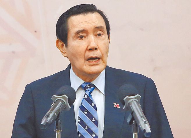 前总统马英九27日将启程赴陆祭祖，并率30名学生赴陆学术交流，成为两岸分治74年来，首位踏上大陆的中华民国卸任元首。（本报资料照片）