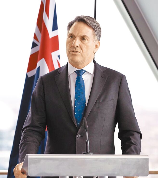 澳洲防长马勒斯（见图）。（摘自Richard Marles推特）