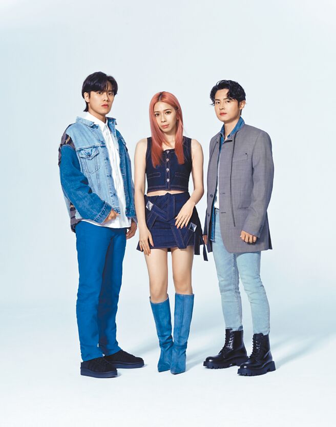 乐团告五人演唱《光露营就很忙了》片头曲。（TVBS提供）