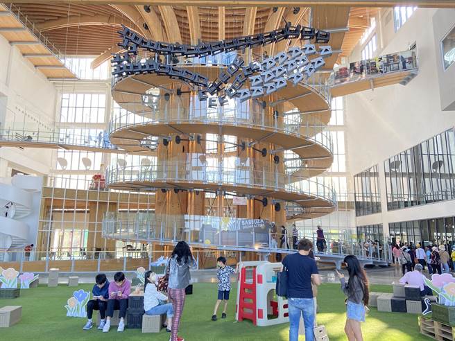 南投半山梦工厂提前欢庆儿童节，即日起到4月9日举行彩绘、集章等活动。（树德企业提供／杨静茹南投传真）