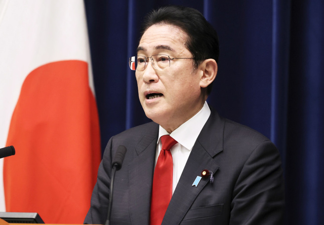 日本首相岸田文雄21日抵达波兰边境城市，正搭乘火车前往乌克兰，他将在今日稍后与乌克兰总统泽伦斯基会面。（资料照／美联社）