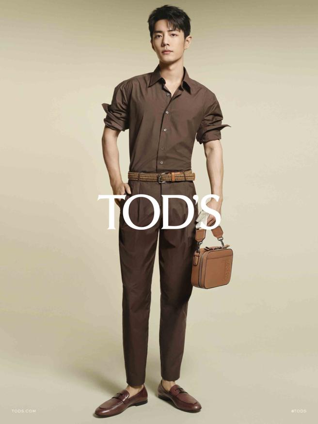 品牌大使肖战以轻松优雅的模样演绎TOD’S 2023春夏系列。（TOD’S提供）