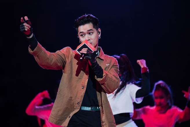 高尔宣日前受邀赴HBL高中篮球联赛中场表演。（NIKE提供）