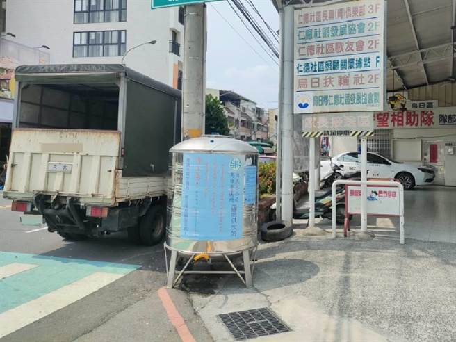 台中市7区自21日上午10时起至23日上午9时实施停水，目前供水站尚未见民眾前去取水。（潘虹恩摄）