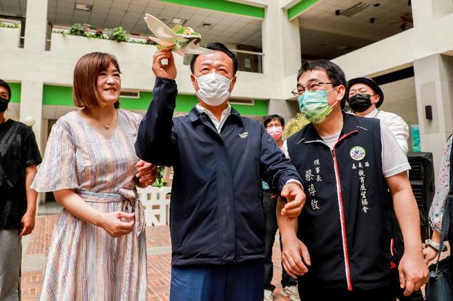 藝術節當天還有許多工作坊開放親子體驗。(嘉義縣文觀局提供)