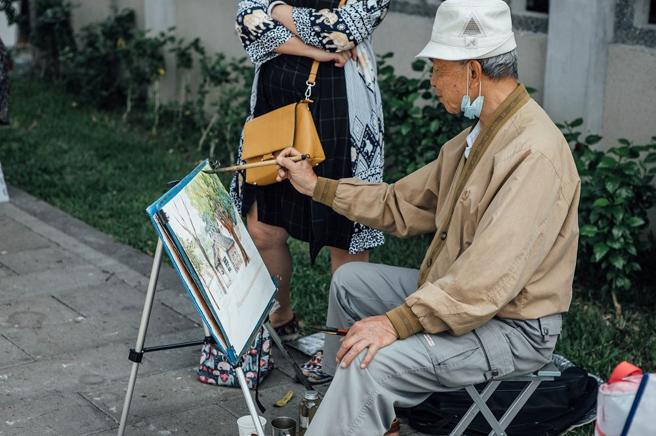 「绘屏东写生嘉年华」是眾多画友期待的活动。(屏东县文化处提供)