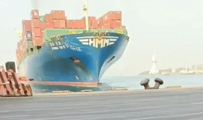喝了再上？引水人害货柜船撞高雄港，竟然5个月内3度闯祸。（翻摄自台湾记者联盟资讯平台）