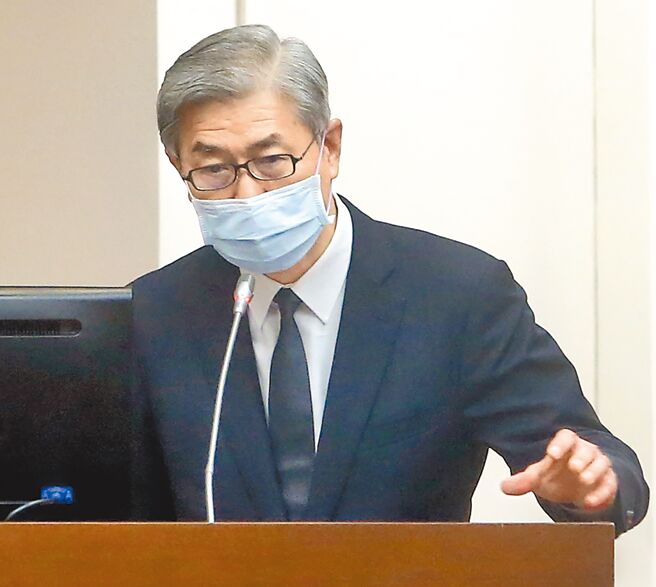 金管会主委黄天牧昨日在立法院表示，金管会将负责监管虚拟货币。（赵双杰摄）