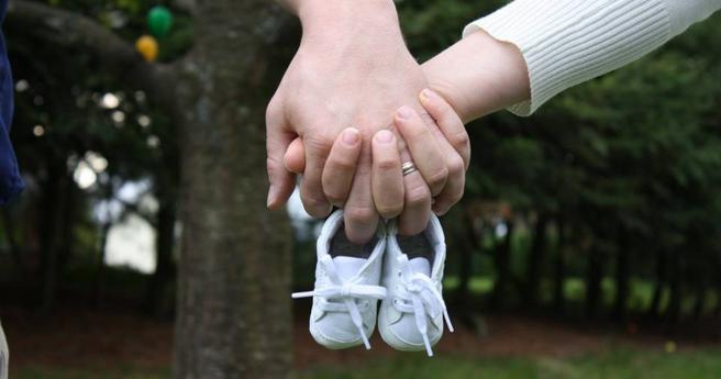 人妻生产完要领生育金，被告知丈夫和其他女子「还在婚姻状态」。（示意图／翻摄自pixabay）