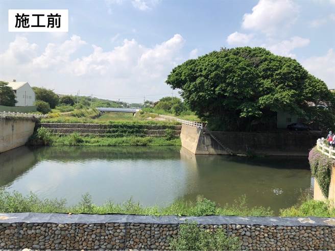 南山截水溝施工前的淤積情形。(水利局提供)