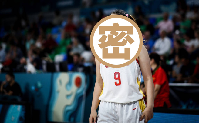 大陸女籃國手李夢傳出介入領隊張隆的婚姻，還被前妻散佈不雅照。(圖/微博)