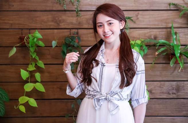 童星出身的吴兆弦才爆在网路上找金主包养，再被爆男友是牛郎。（图／本报系资料照片）