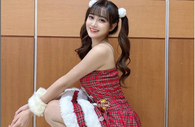 韩职起亚虎队啦啦队成员边嘏燏（변하율）。（图／yuling34 IG）