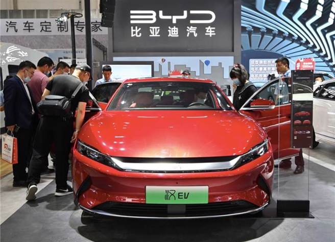 中国电动汽车龙头比亚迪。（中新社）