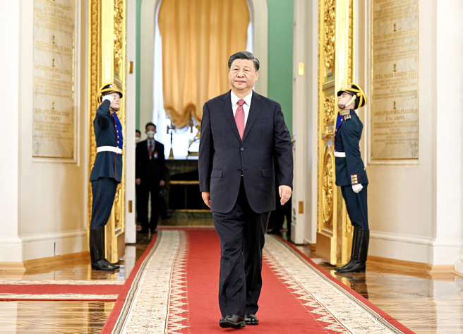 克宫21日铺红毯欢迎习近平。（图／新华社）