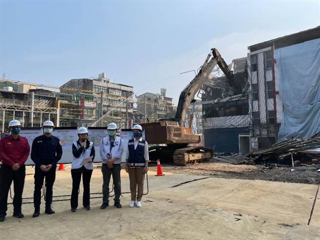 北市政府22日完成文山区木栅段公办都更案代拆作业。（北市都发局提供／张芷瑜台北传真）