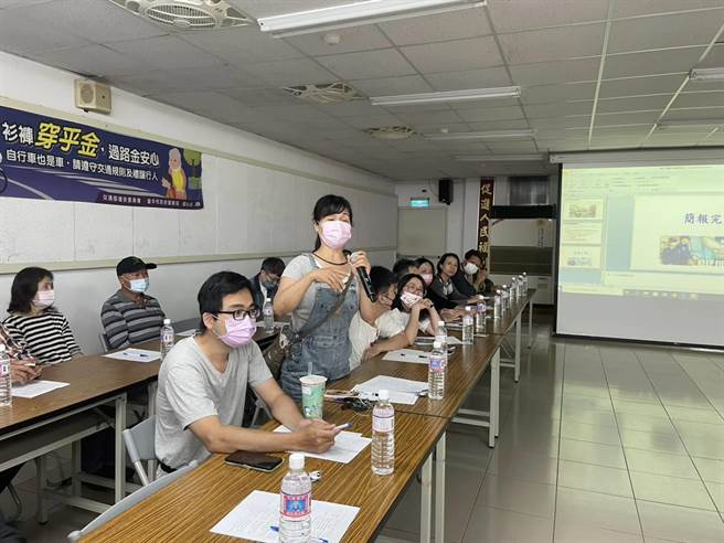台中市东势警分局21日举行「强化治安联防座谈会」。（警方提供／陈淑娥台中传真）
