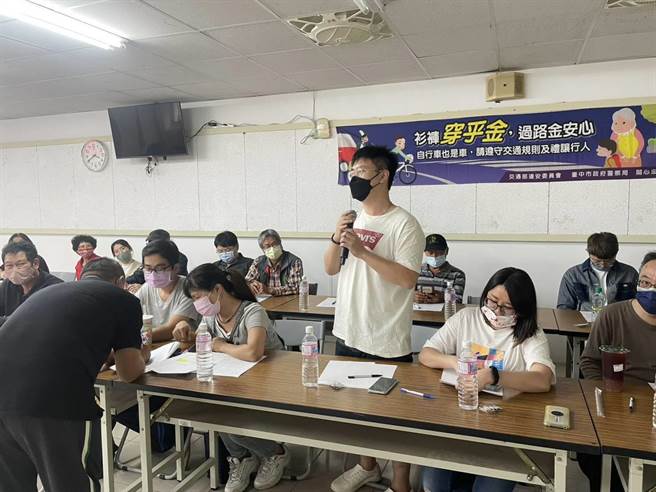 台中市东势警分局21日举行「强化治安联防座谈会」。（警方提供／陈淑娥台中传真）