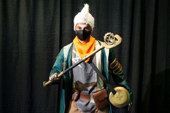 英雄联盟粉丝装扮成游戏中的角色。（达志影像）