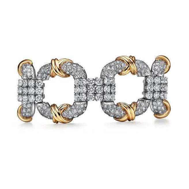 Tiffany & Co. Schlumberger Cooper铂金与18K金镶钻手环。（ Tiffany提供）