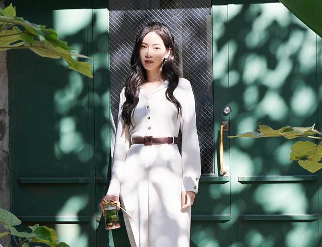 曾之喬再度成為隱形眼鏡品牌代言人。（博士倫提供）