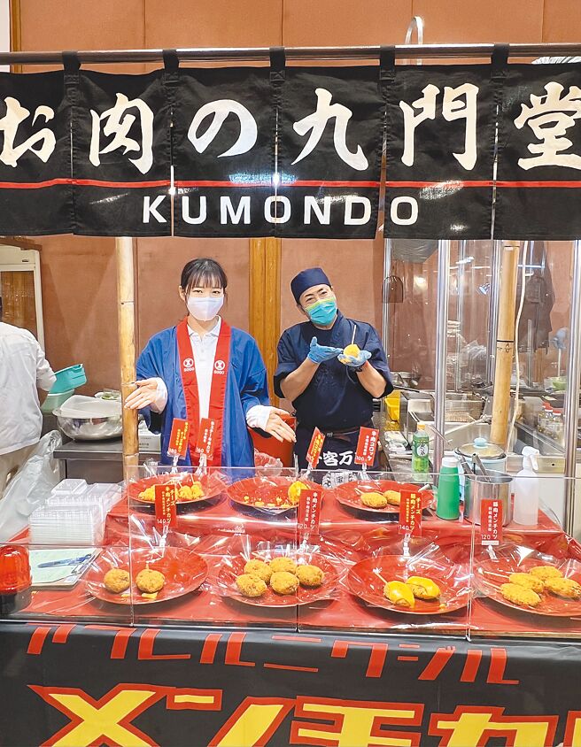 疫情解封，今年SOGO日本展不少特别来台的日本职人，带来飘香的美味实演。（吴奕萱摄）