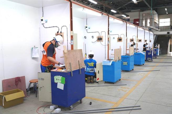 中区技能竞赛电气装配职类竞赛。(中彰投分署提供)