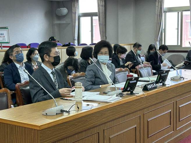 监察院秘书长朱富美等人今列席立法院司法及法制委员会列席说明立法计画，并备质询。（杨亚璇摄）