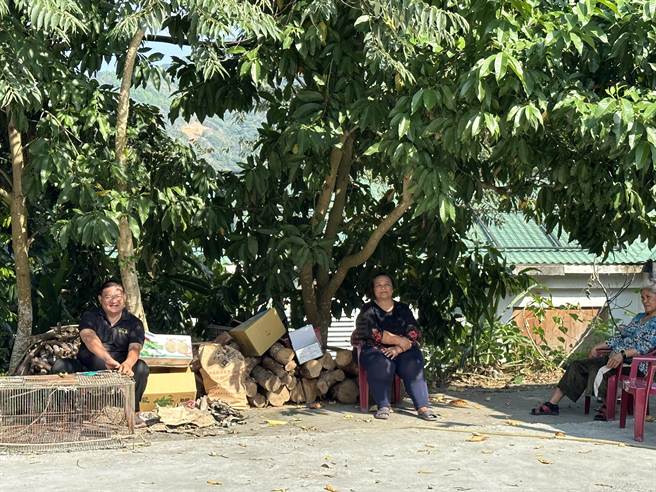 台东延平乡红叶部落发起部落养鸡计画。（蔡旻妤摄）