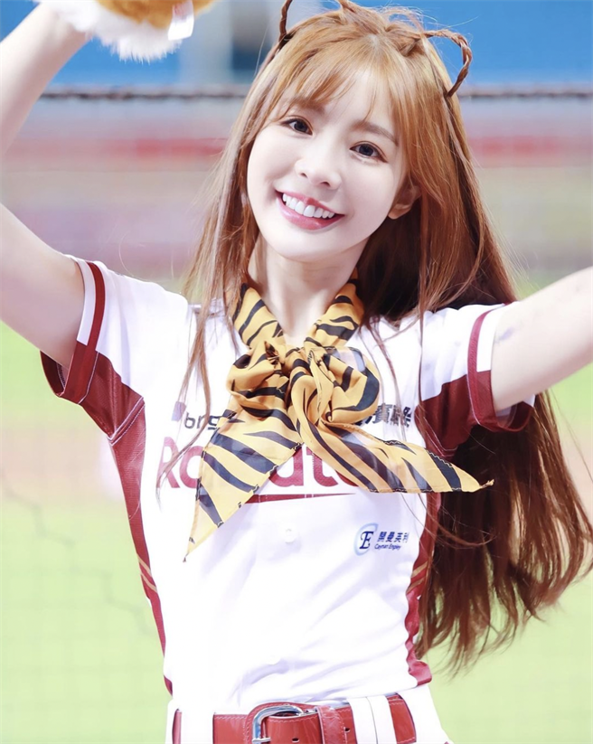 倪暄过去在乐天桃猿啦啦队人气相当高。（摘自IG）