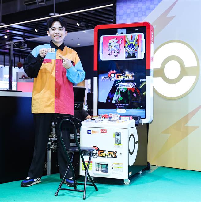 黄豪平在宝可梦加傲乐Rush 1弹游戏体验会首日抢先游玩，透露休閒时光都会打几局享受抓宝乐趣。（罗永铭摄）