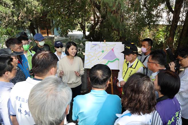 埔里鎮公所指埔里高工旁1.2公頃公兒36用地，緊鄰埔里鎮和平東路，開發潛力無窮。（楊靜茹攝）