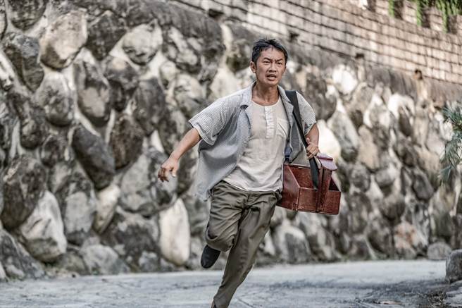 蔡昌宪动作武打戏场面激烈。（公视台语台提供）