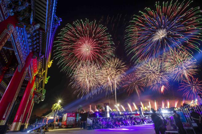 秀后还有长达七分钟的华丽烟火。（臺北时装周提供）
