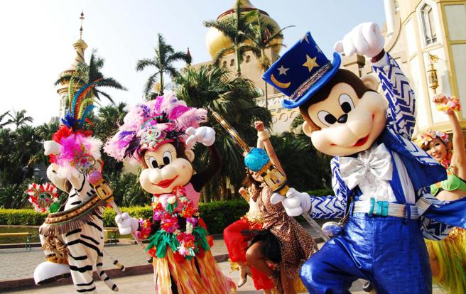 KKday合作各家主题乐园独家推出59折起的「最酷玩伴套票」，六福村主题游乐园也在优惠行列。（KKday提供）