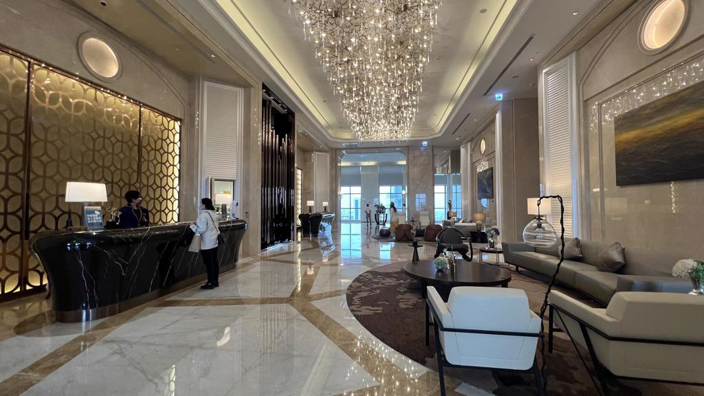 「遠雄THE ONE」具有洲際酒店服務，大幅提升住戶的隱私及舒適性。(記者張雅雲攝)