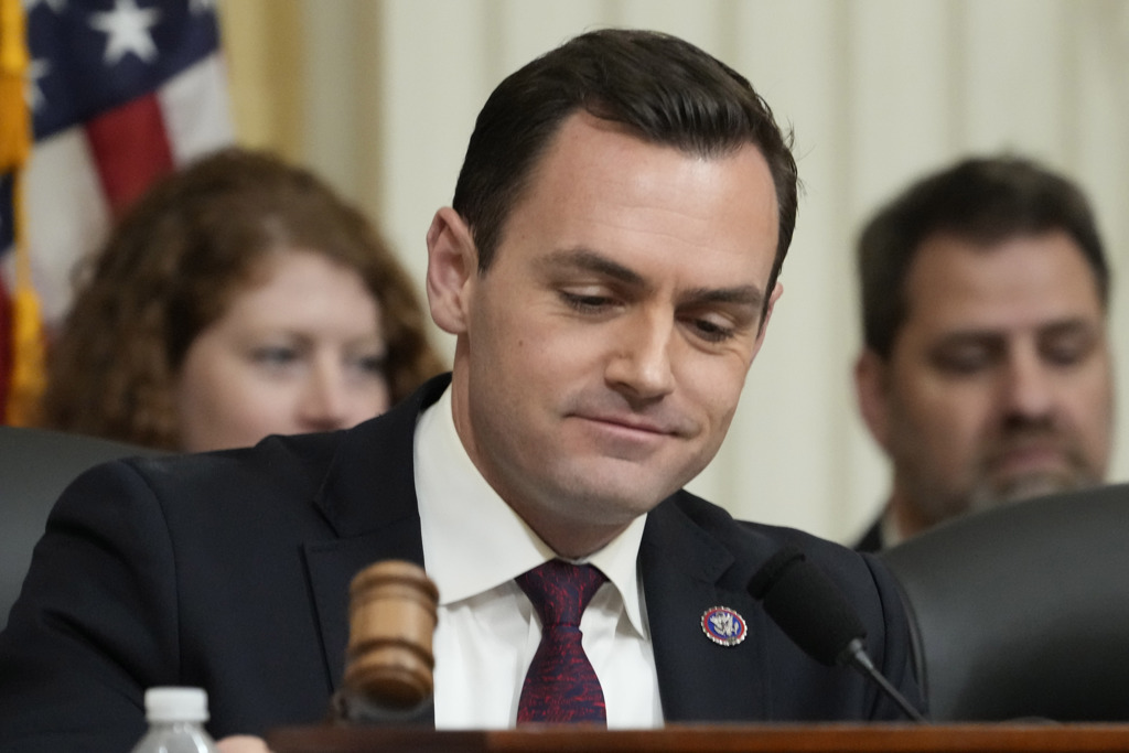 美國會中國特設委員會主席、共和黨眾議員加拉格爾表示,他將和眾議院議長麥卡錫一同參與會見在美國過境的蔡英文總統。(圖/美聯社)